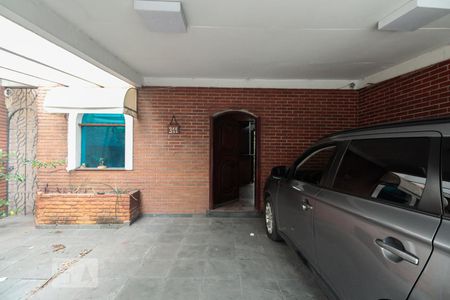 Casa à venda com 325m², 3 quartos e 2 vagas Casa à venda com 325m², 3 quartos e 2 vagasGaragem