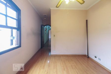 Casa à venda com 325m², 3 quartos e 2 vagas Casa à venda com 325m², 3 quartos e 2 vagasSuíte