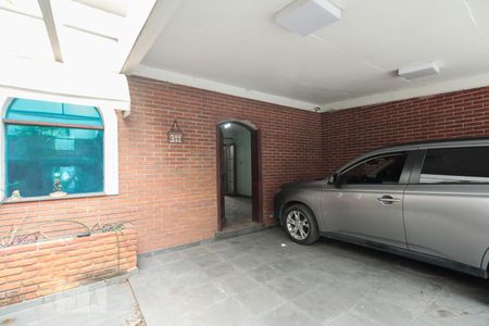 Casa à venda com 325m², 3 quartos e 2 vagas Casa à venda com 325m², 3 quartos e 2 vagasGaragem