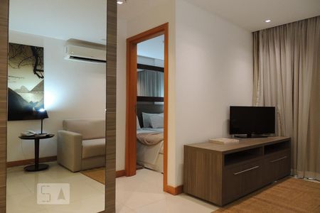 Sala  de apartamento à venda com 1 quarto, 46m² em Jacarepaguá, Rio de Janeiro
