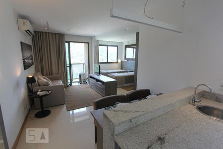 Detalhe Sala de apartamento à venda com 1 quarto, 46m² em Jacarepaguá, Rio de Janeiro