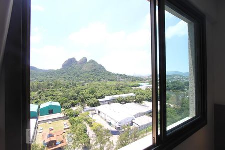 Vista  janela flat de apartamento à venda com 1 quarto, 46m² em Jacarepaguá, Rio de Janeiro