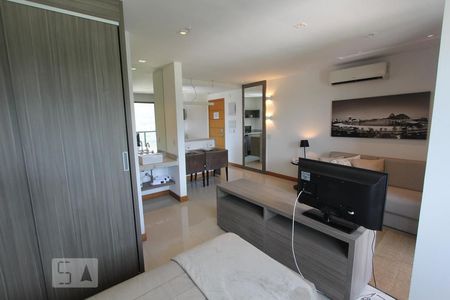Detalhe da sala de apartamento à venda com 1 quarto, 46m² em Jacarepaguá, Rio de Janeiro