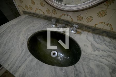 Apartamento à venda com 82m², 3 quartos e sem vagaBanheiro