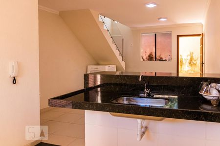 Casa de condomínio à venda com 62m², 2 quartos e 1 vagaCozinha