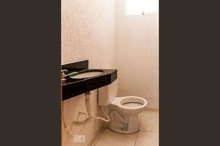 Lavabo de casa de condomínio à venda com 2 quartos, 62m² em Céu Azul, Belo Horizonte