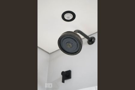 Apartamento para alugar com 75m², 2 quartos e 1 vagaDetalhe do Banheiro da Suite