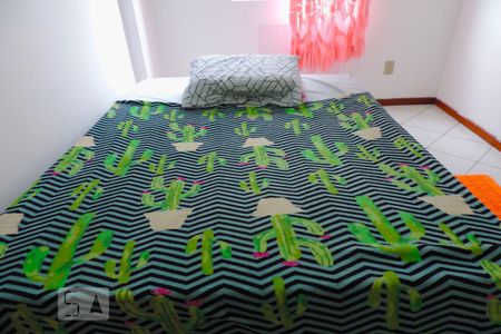 Quarto 1 de apartamento para alugar com 2 quartos, 64m² em Praia Comprida, São José