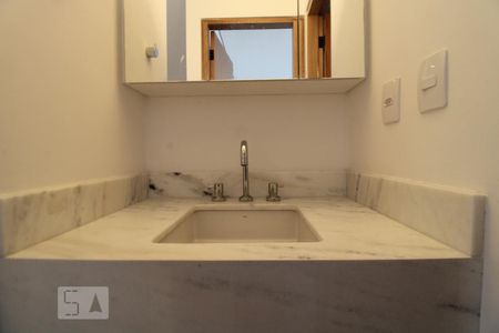 Apartamento para alugar com 36m², 1 quarto e sem vagaPia do banheiro