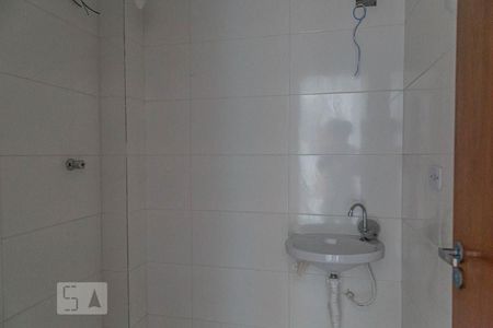 Apartamento à venda com 40m², 2 quartos e sem vaga Apartamento à venda com 40m², 2 quartos e sem vagaBanheiro