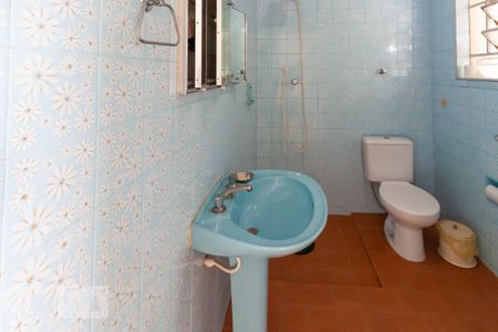 Casa à venda com 265m², 3 quartos e 4 vagasEdícula - Banheiro