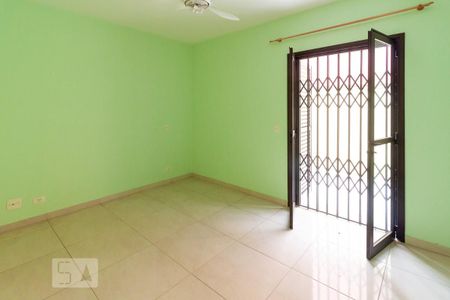 Casa à venda com 265m², 3 quartos e 4 vagasSuíte 2