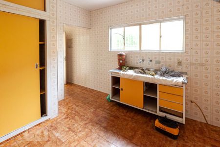 Casa à venda com 265m², 3 quartos e 4 vagasEdícula - Cozinha