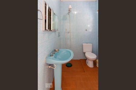 Casa à venda com 265m², 3 quartos e 4 vagasEdícula - Banheiro