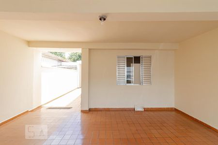 Casa para alugar com 100m², 3 quartos e 2 vagas Casa para alugar com 100m², 3 quartos e 2 vagasGaragem