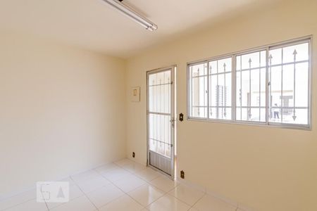 Casa para alugar com 100m², 3 quartos e 2 vagas Casa para alugar com 100m², 3 quartos e 2 vagasEdícula