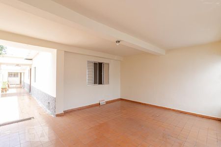 Casa para alugar com 100m², 3 quartos e 2 vagas Casa para alugar com 100m², 3 quartos e 2 vagasGaragem