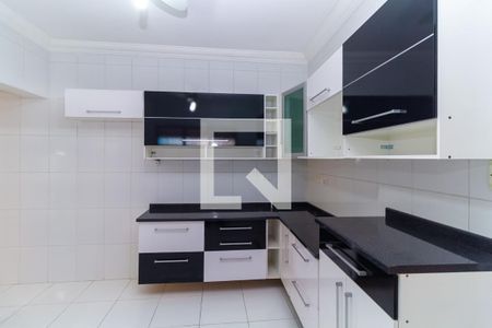 Casa à venda com 100m², 2 quartos e 2 vagas Casa à venda com 100m², 2 quartos e 2 vagasCozinha