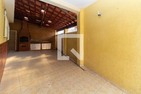 Casa à venda com 100m², 2 quartos e 2 vagas Casa à venda com 100m², 2 quartos e 2 vagasGaragem