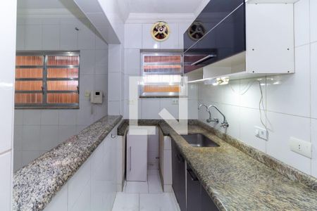 Casa à venda com 100m², 2 quartos e 2 vagas Casa à venda com 100m², 2 quartos e 2 vagasCozinha