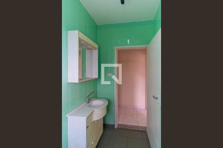 Casa à venda com 100m², 2 quartos e 2 vagas Casa à venda com 100m², 2 quartos e 2 vagasBanheiro 1