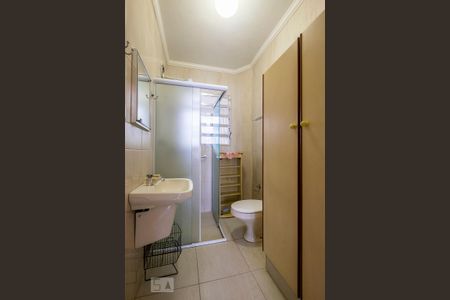 Casa de condomínio para alugar com 180m², 2 quartos e 1 vaga Casa de condomínio para alugar com 180m², 2 quartos e 1 vagaBanheiro Social