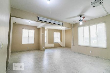 Apartamento à venda com 50m², 2 quartos e 1 vaga Apartamento à venda com 50m², 2 quartos e 1 vagaSalão de Festas