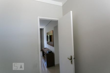 Quarto 1 de apartamento para alugar com 3 quartos, 60m² em Lagoinha, Belo Horizonte
