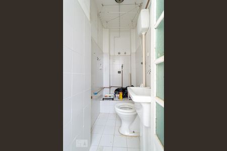 Apartamento à venda com 170m², 3 quartos e 1 vaga Apartamento à venda com 170m², 3 quartos e 1 vagaBanheiro de Serviço
