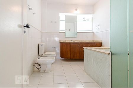 Apartamento à venda com 170m², 3 quartos e 1 vaga Apartamento à venda com 170m², 3 quartos e 1 vagaBanheiro 1