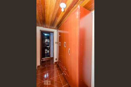 Casa à venda com 435m², 6 quartos e 4 vagas Casa à venda com 435m², 6 quartos e 4 vagasCloset Suíte 2