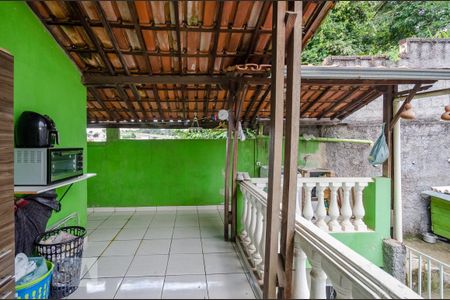 Casa à venda com 435m², 6 quartos e 4 vagas Casa à venda com 435m², 6 quartos e 4 vagasvaranda