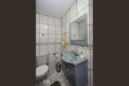 Casa à venda com 435m², 6 quartos e 4 vagas Casa à venda com 435m², 6 quartos e 4 vagasBanheiro Social