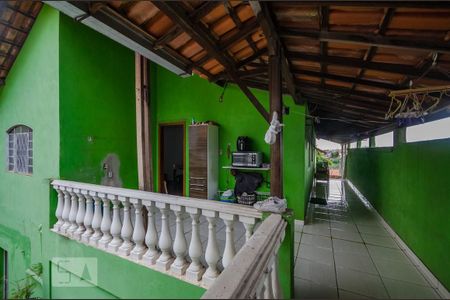 Casa à venda com 435m², 6 quartos e 4 vagas Casa à venda com 435m², 6 quartos e 4 vagasvaranda