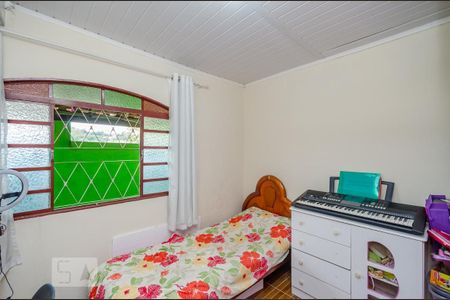 Casa à venda com 435m², 6 quartos e 4 vagas Casa à venda com 435m², 6 quartos e 4 vagasQuarto 2