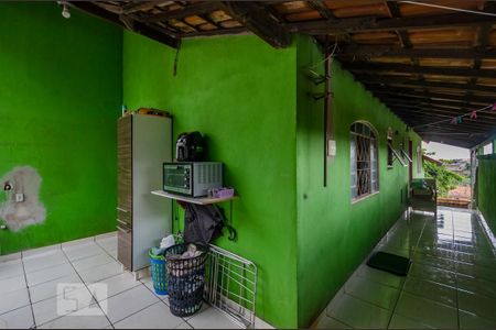 Casa à venda com 435m², 6 quartos e 4 vagas Casa à venda com 435m², 6 quartos e 4 vagasvaranda