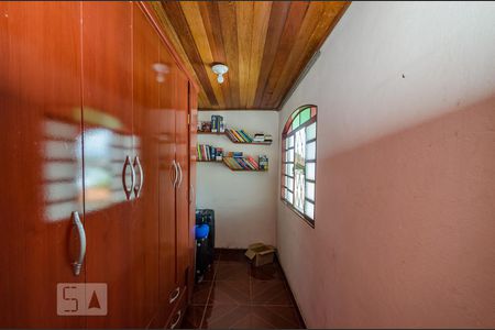 Casa à venda com 435m², 6 quartos e 4 vagas Casa à venda com 435m², 6 quartos e 4 vagasCloset Suíte 2