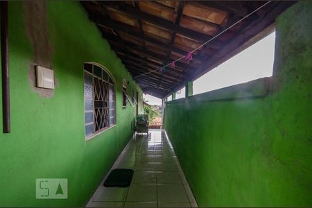 Casa à venda com 435m², 6 quartos e 4 vagas Casa à venda com 435m², 6 quartos e 4 vagasvaranda