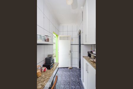 Casa à venda com 435m², 6 quartos e 4 vagas Casa à venda com 435m², 6 quartos e 4 vagasCozinha