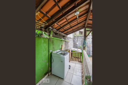 Casa à venda com 435m², 6 quartos e 4 vagas Casa à venda com 435m², 6 quartos e 4 vagasÁrea de Serviço