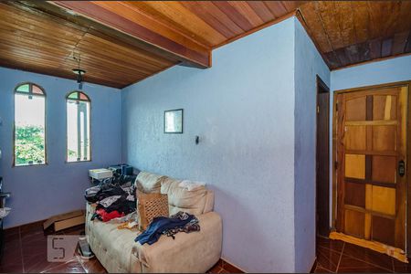 Casa à venda com 435m², 6 quartos e 4 vagas Casa à venda com 435m², 6 quartos e 4 vagassala Suíte 2