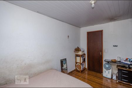 Casa à venda com 435m², 6 quartos e 4 vagas Casa à venda com 435m², 6 quartos e 4 vagasQuarto 1