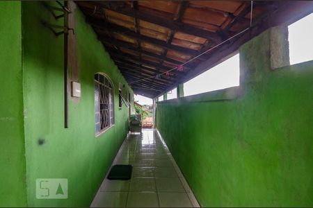 Casa à venda com 435m², 6 quartos e 4 vagas Casa à venda com 435m², 6 quartos e 4 vagasvaranda