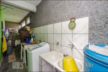 Casa à venda com 435m², 6 quartos e 4 vagas Casa à venda com 435m², 6 quartos e 4 vagasÁrea de Serviço