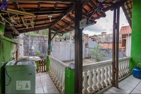 Casa à venda com 435m², 6 quartos e 4 vagas Casa à venda com 435m², 6 quartos e 4 vagasvaranda