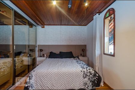 Casa à venda com 435m², 6 quartos e 4 vagas Casa à venda com 435m², 6 quartos e 4 vagasSuíte 2