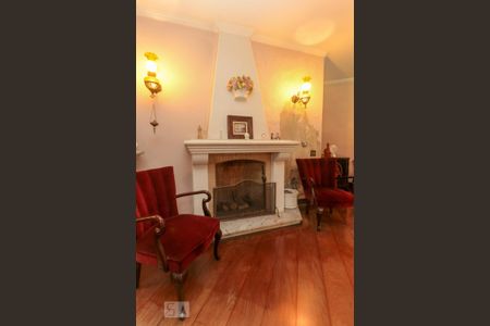 Casa para alugar com 400m², 4 quartos e 6 vagasSala