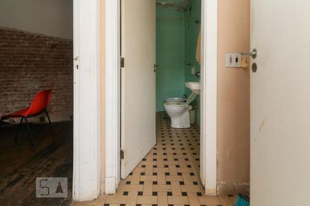 Casa para alugar com 400m², 4 quartos e 6 vagasQuarto e banheiro de serviço