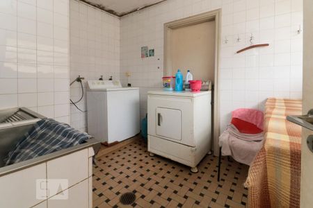 Casa para alugar com 400m², 4 quartos e 6 vagasÁrea de serviço