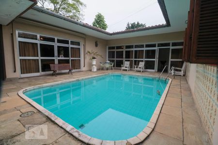 Casa para alugar com 400m², 4 quartos e 6 vagasPiscina